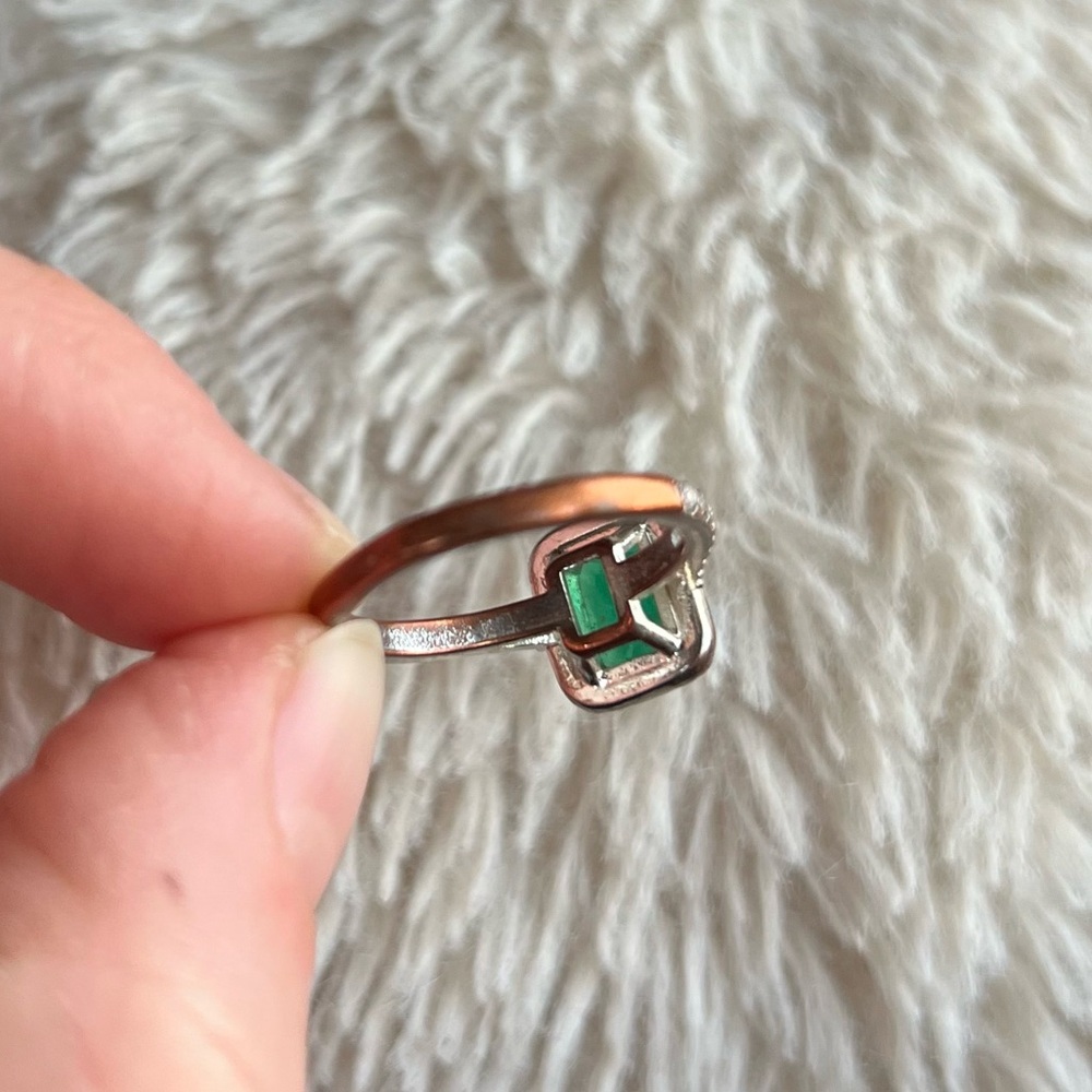 Simulated Emerald Ring - Picture 5 of 5